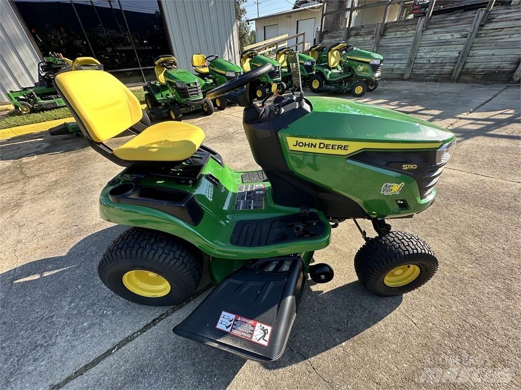 John Deere S110 Riding mowers