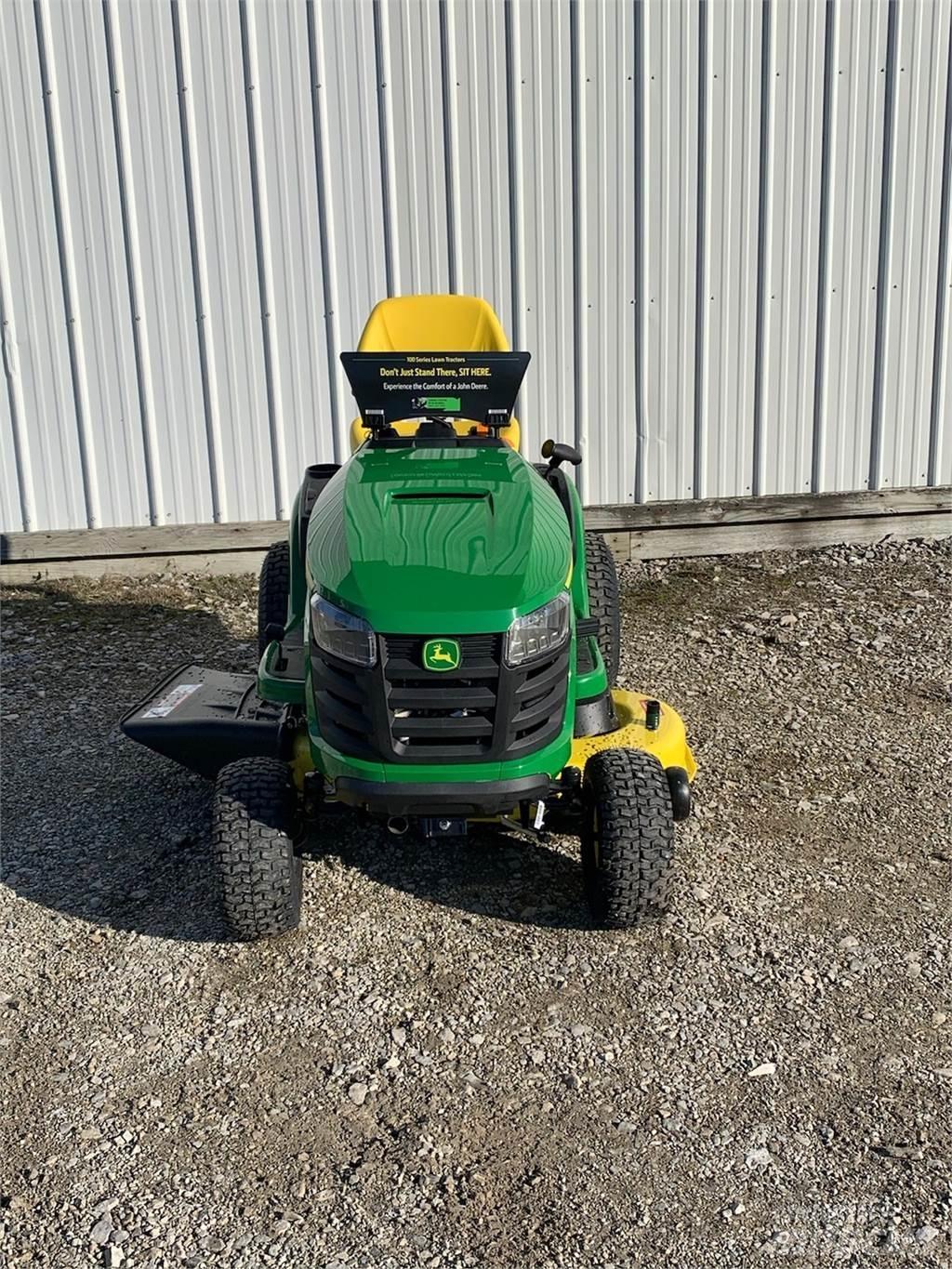 John Deere S120 Riding mowers