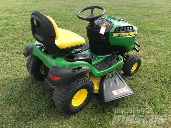 John Deere S240 Compact tractors