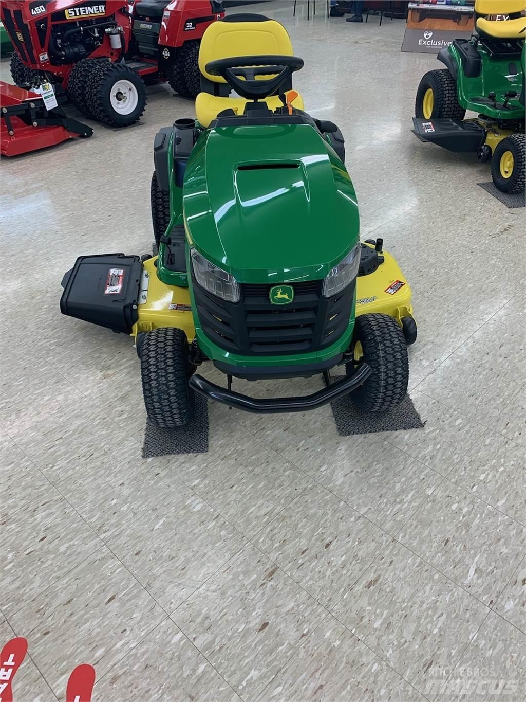 John Deere S240 Compact tractors