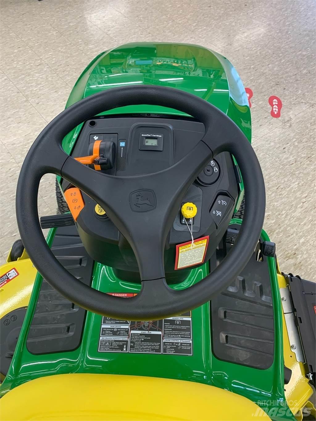 John Deere S240 Compact tractors