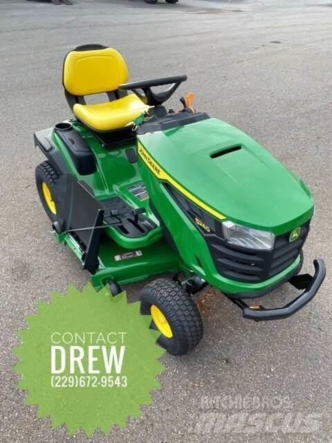 John Deere S240 Compact tractors