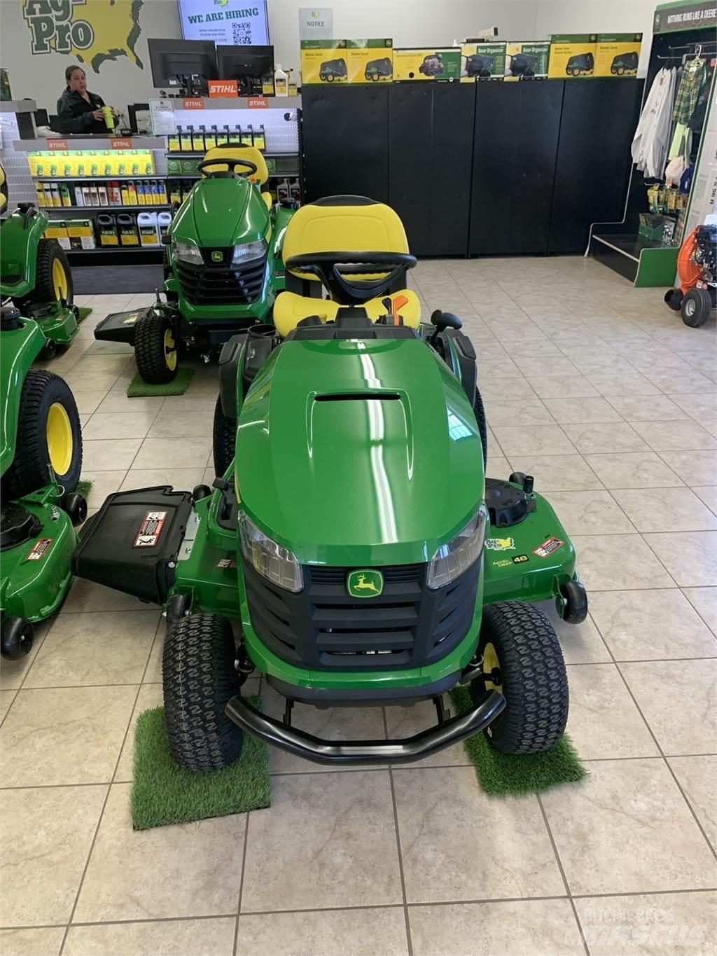 John Deere S240 Compact tractors
