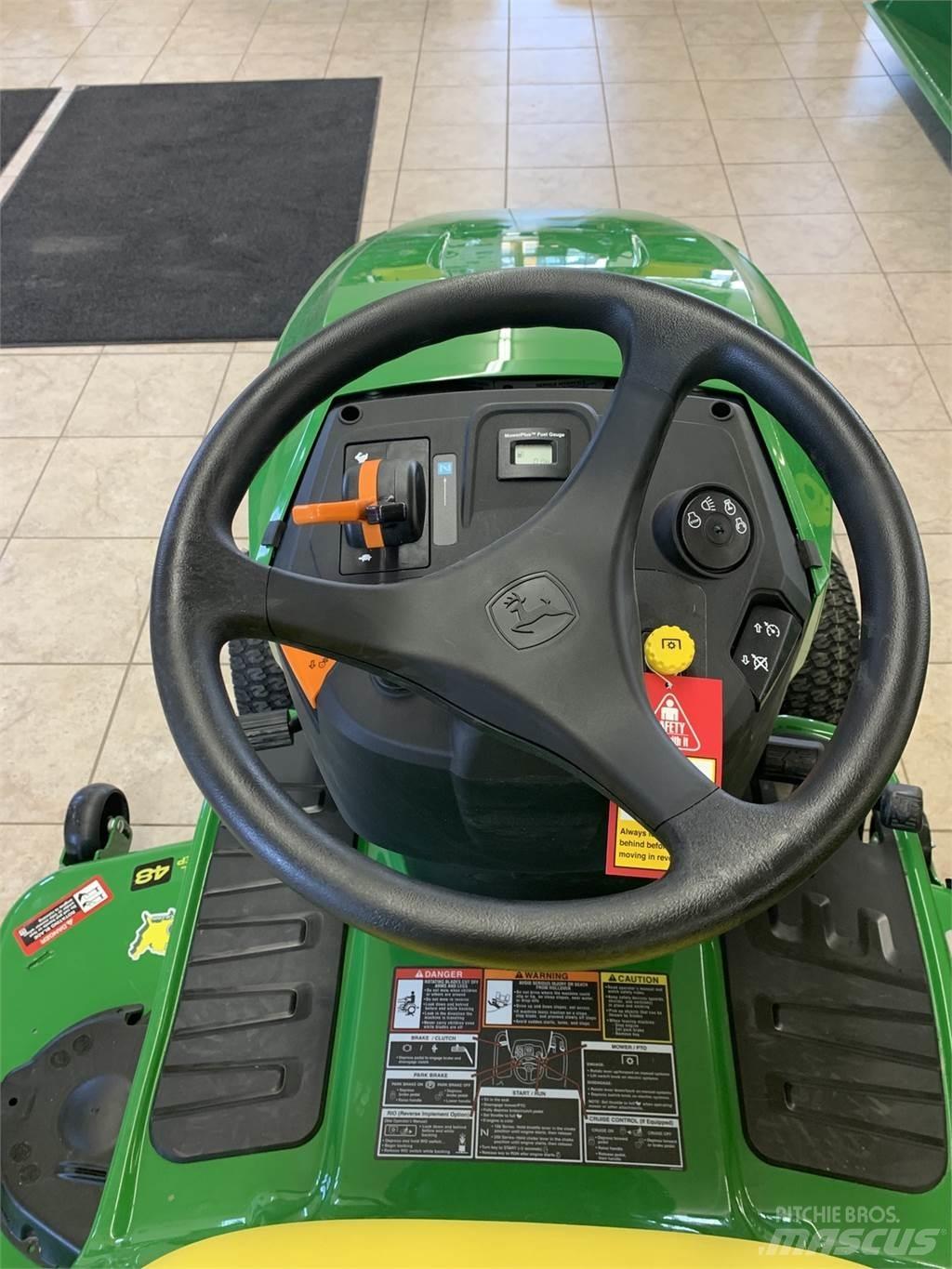 John Deere S240 Compact tractors