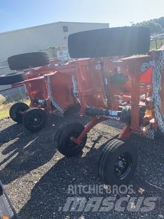 John Deere TS10 Shredders