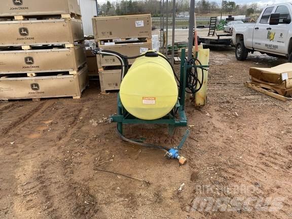 John Deere VN Trailed sprayers
