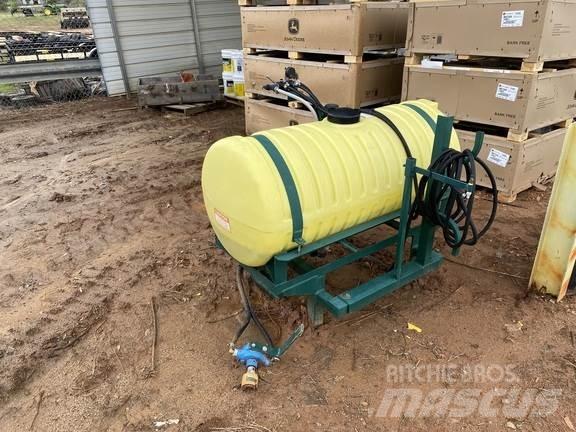 John Deere VN Trailed sprayers