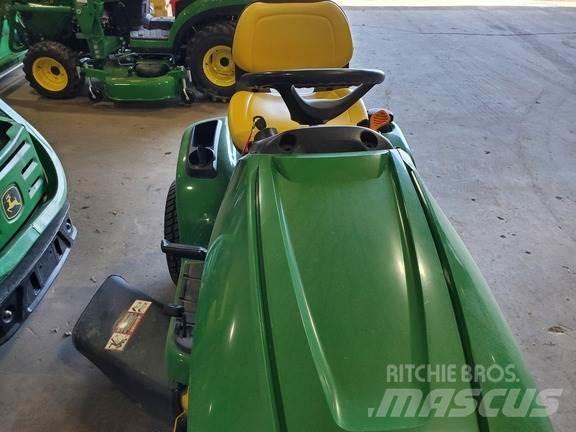 John Deere X304 Riding mowers