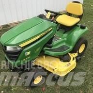 John Deere X330 Compact tractors