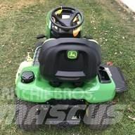 John Deere X330 Compact tractors