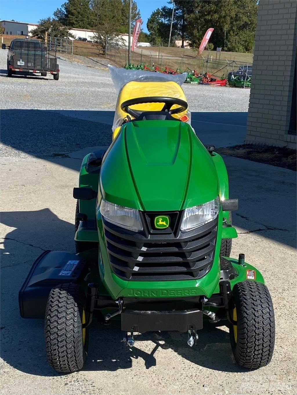 John Deere X350 Compact tractors