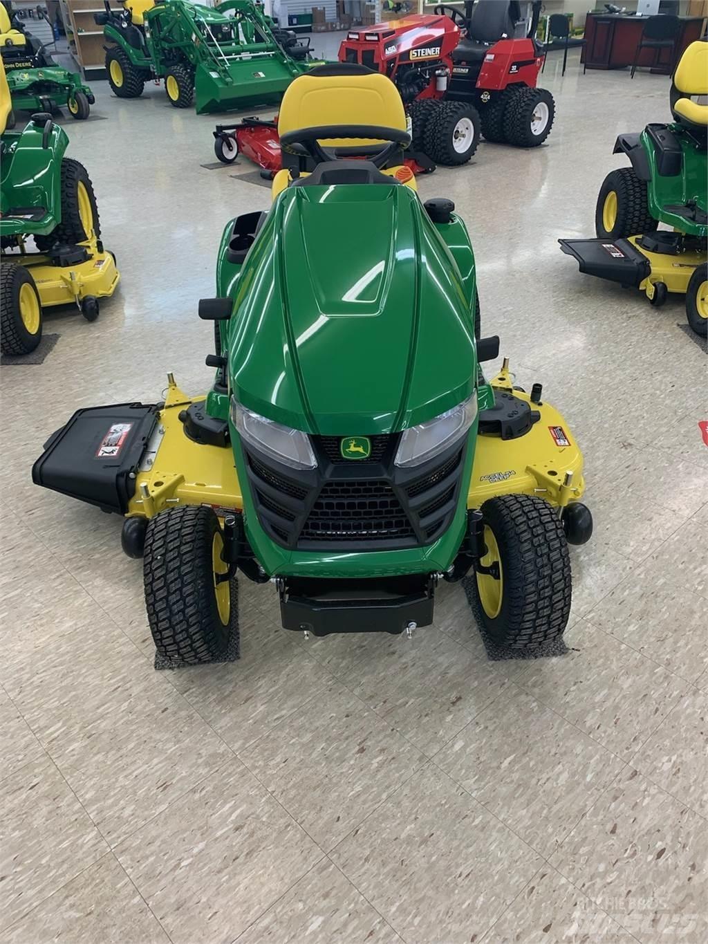 John Deere X380 Compact tractors