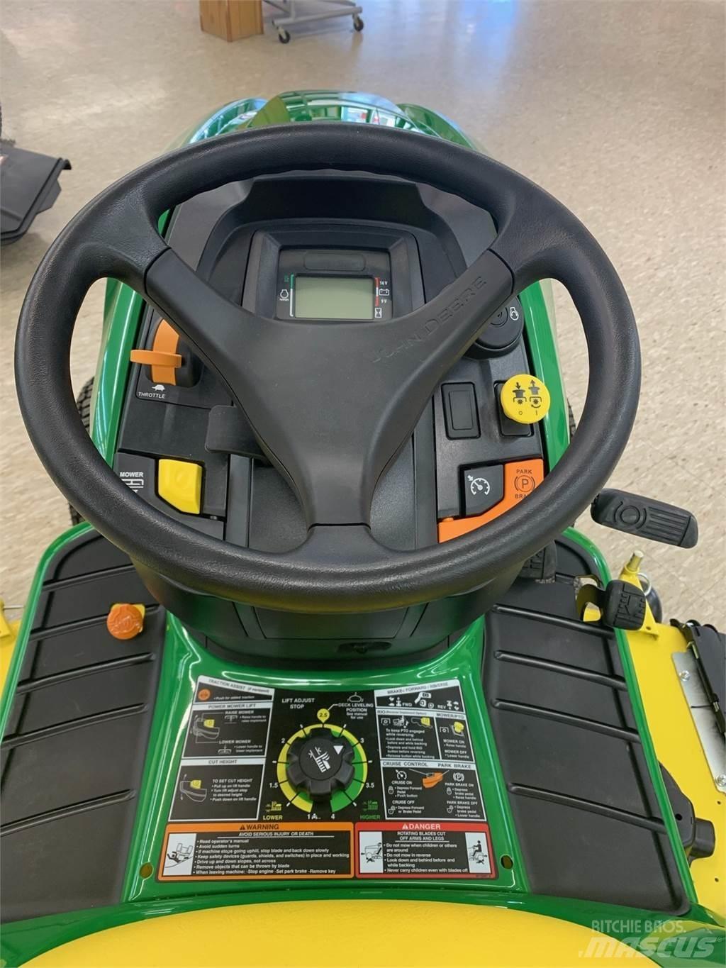 John Deere X380 Compact tractors