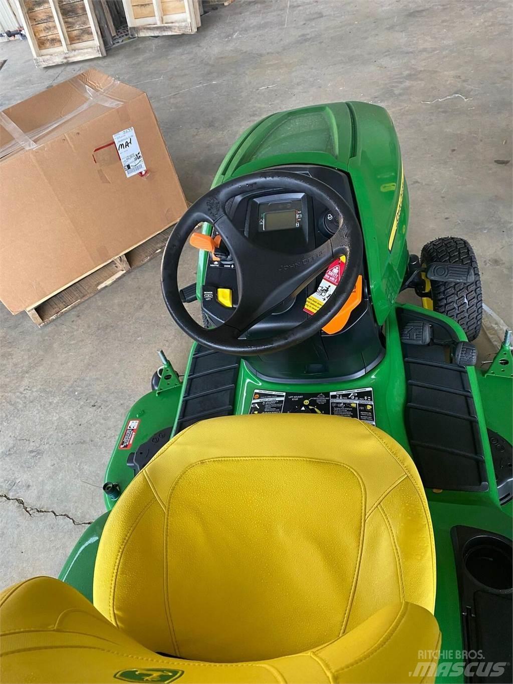 John Deere X380 Compact tractors