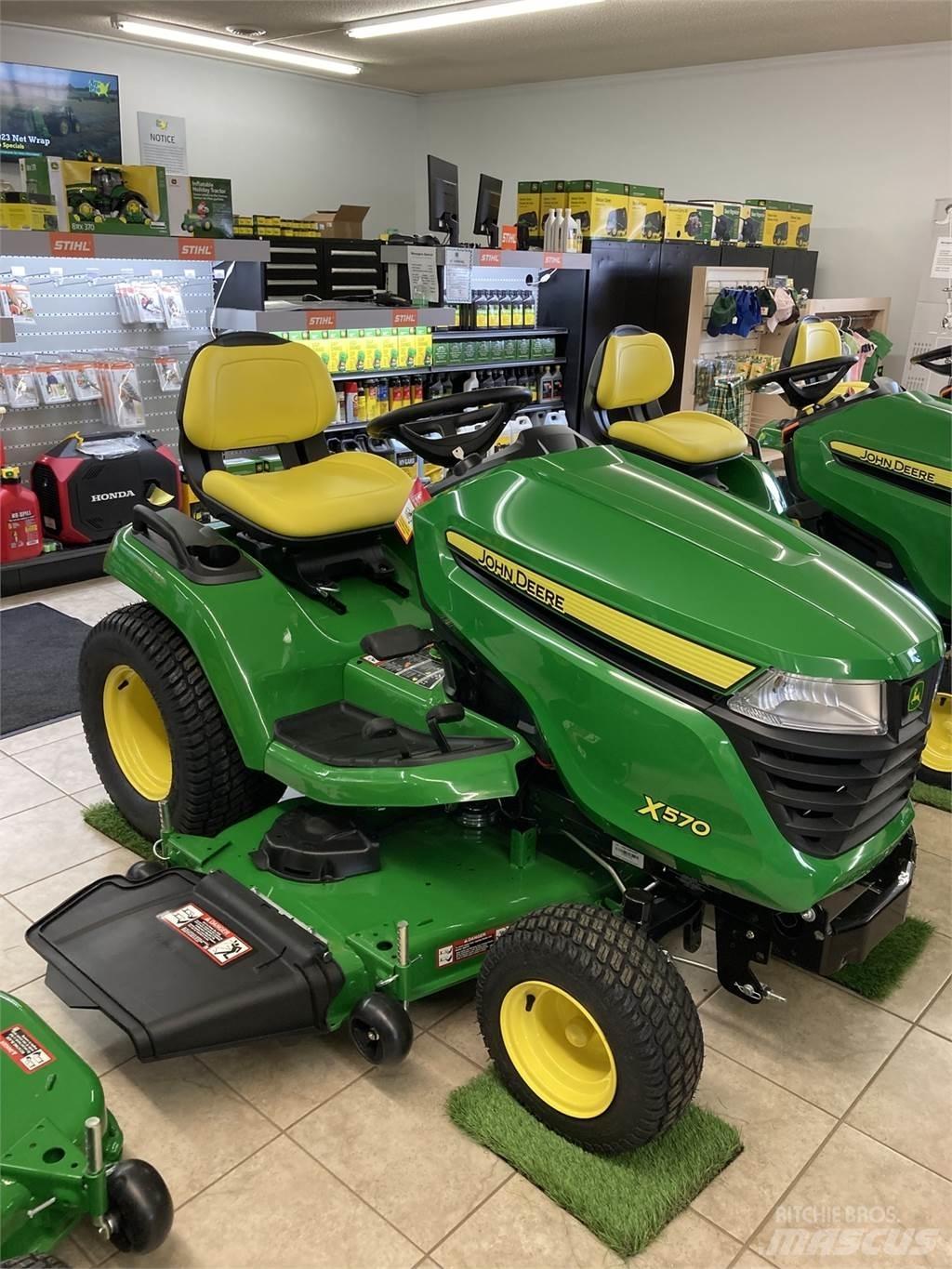 John Deere X570 Compact tractors