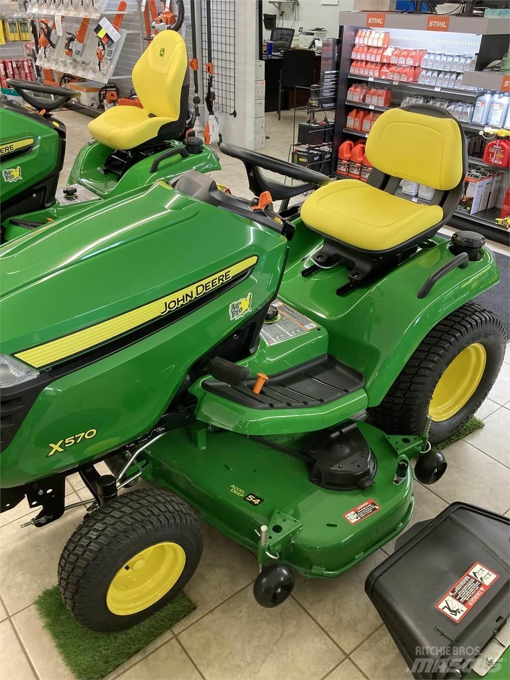 John Deere X570 Compact tractors