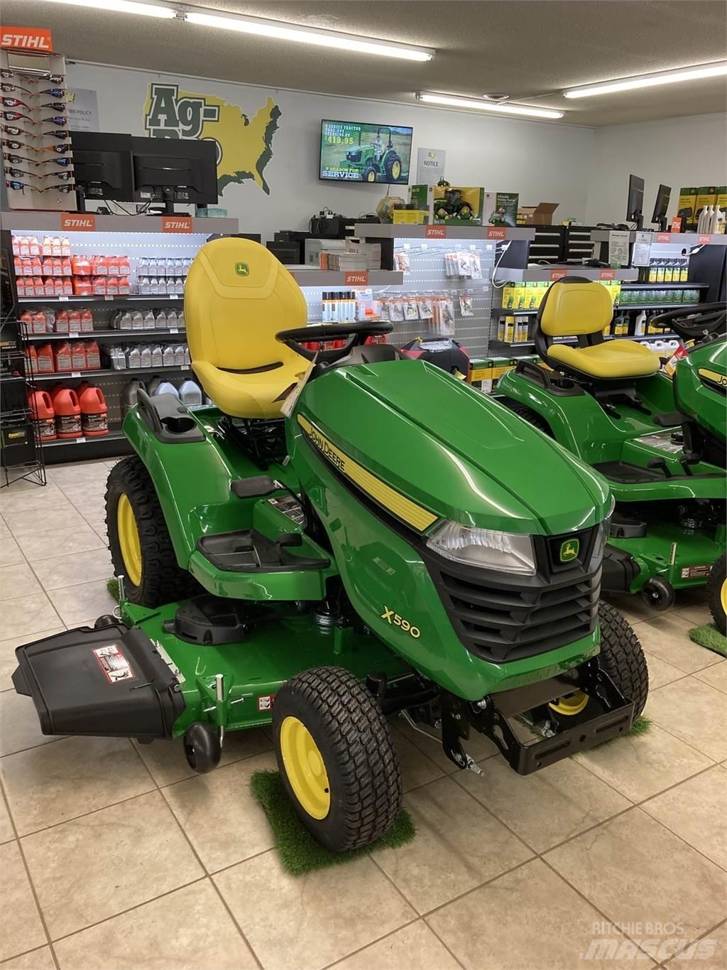 John Deere X590 Compact tractors