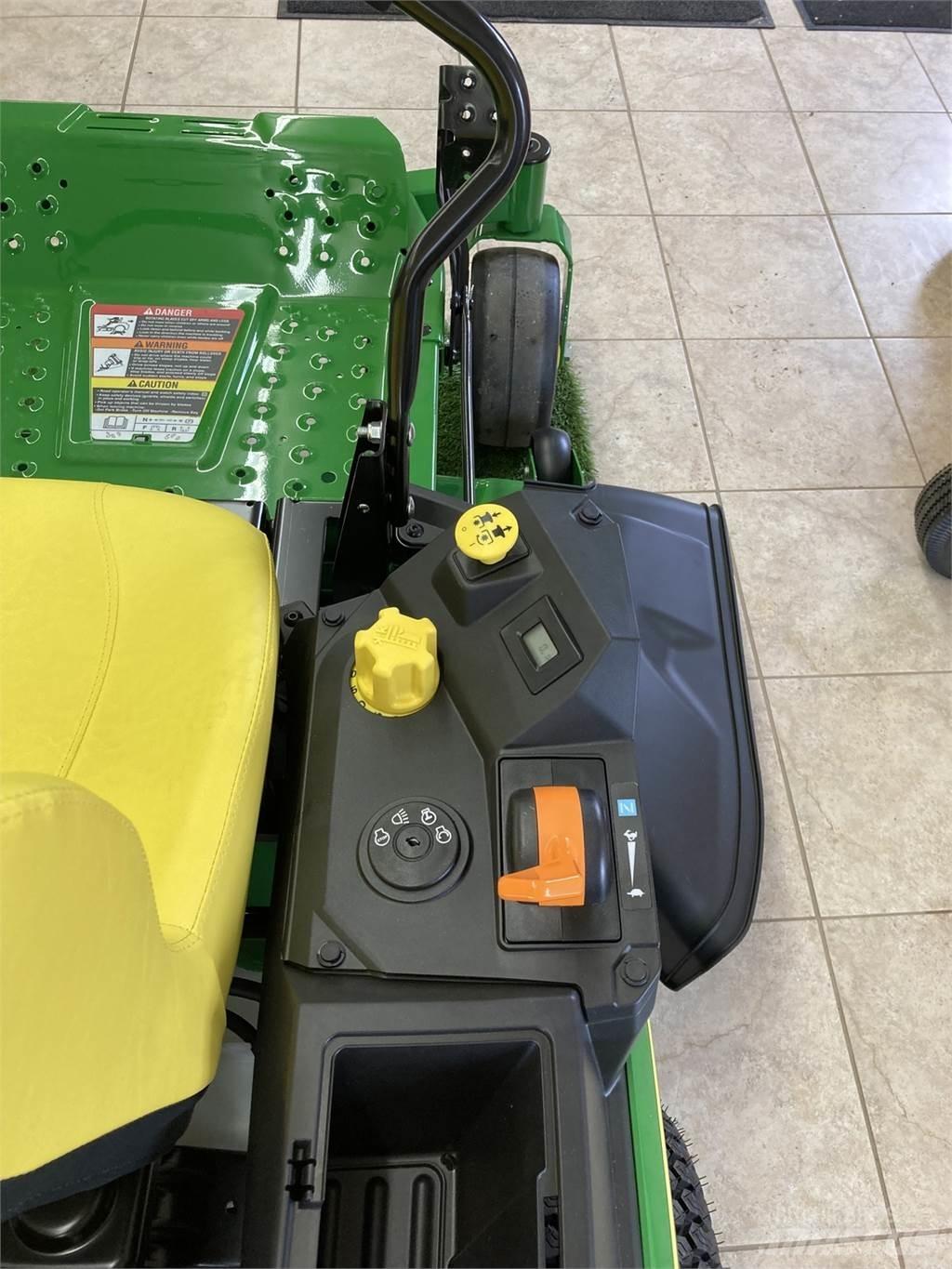 John Deere Z315E Zero turn mowers