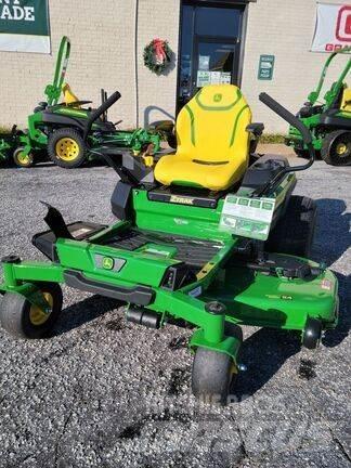 John Deere Z330R Zero turn mowers