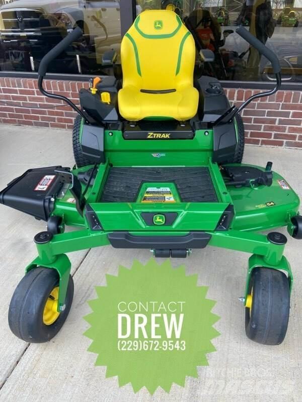 John Deere Z330R Zero turn mowers