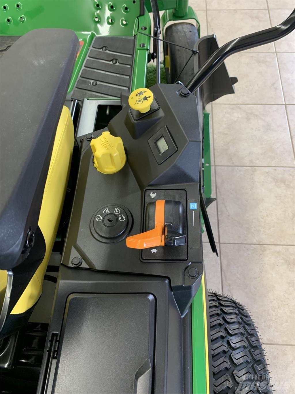 John Deere Z330R Zero turn mowers