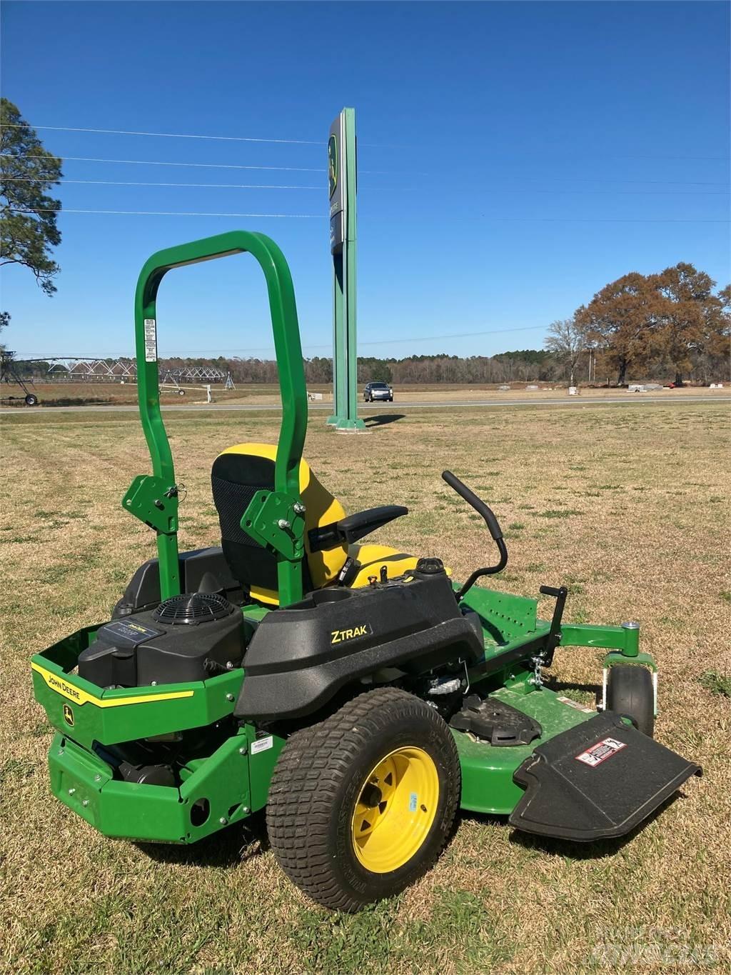 John Deere Z720E Zero turn mowers