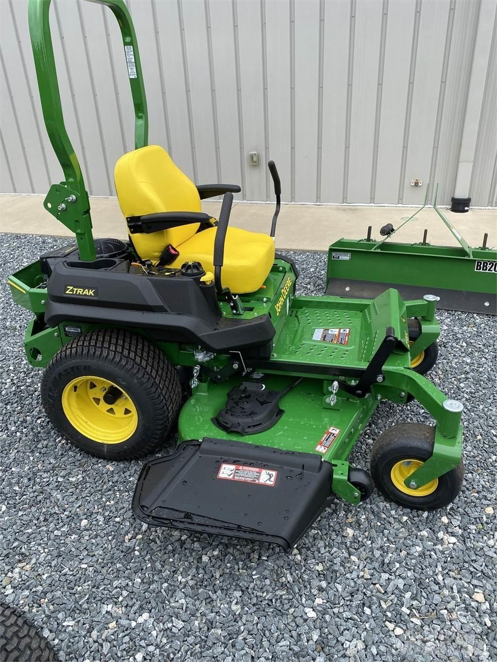 John Deere Z720E Zero turn mowers