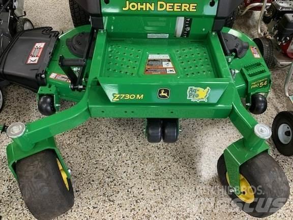 John Deere Z730M Zero turn mowers