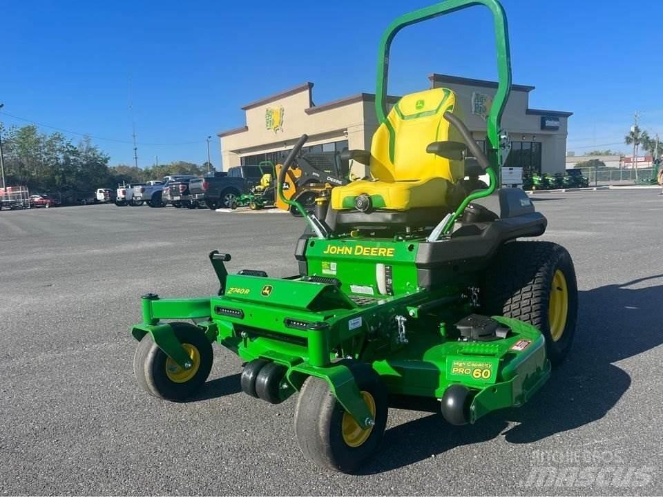 John Deere z740r Zero turn mowers