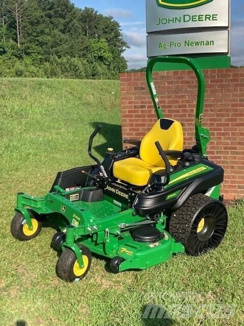 John Deere Z920M Zero turn mowers