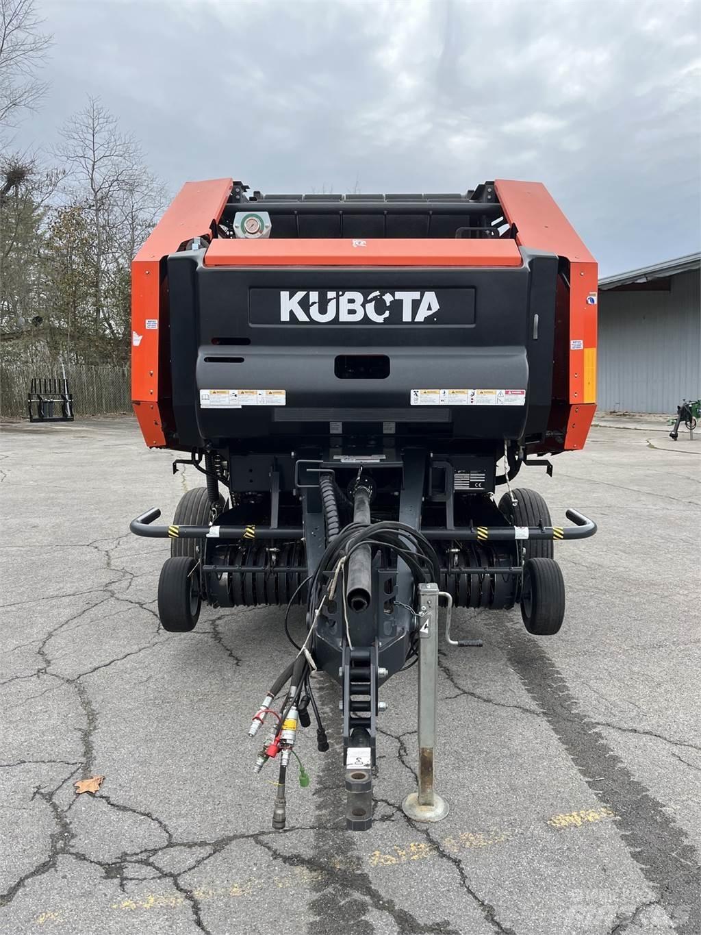 Kubota BV4160E Round Balers