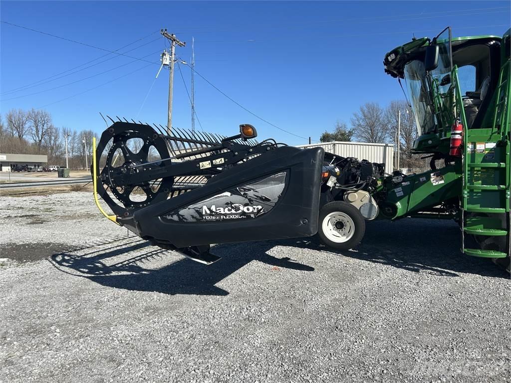 MacDon FD75 Combine Attachments