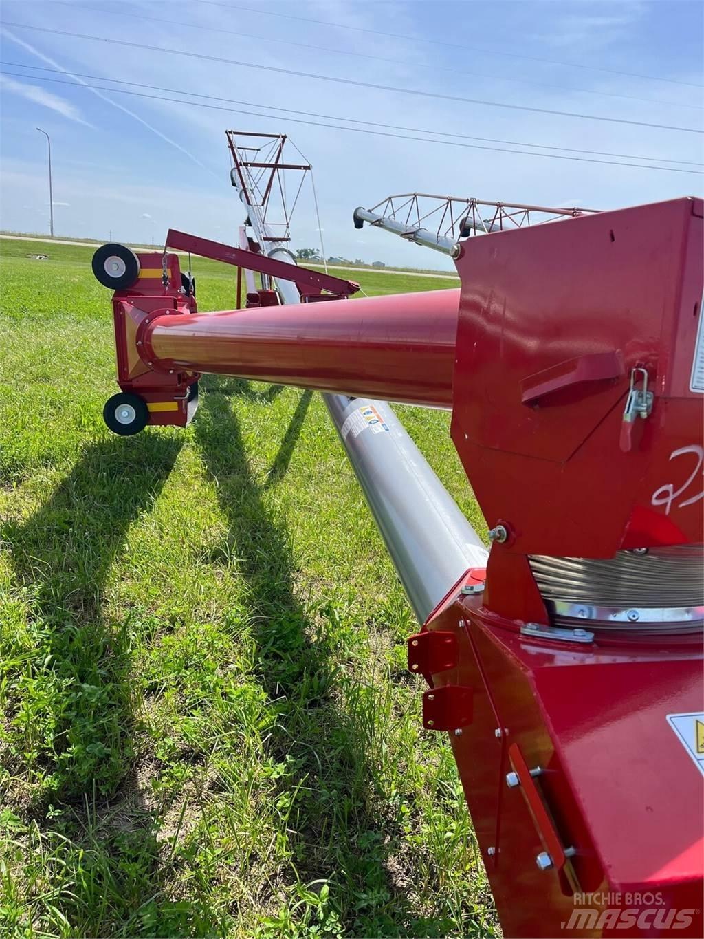 Mayrath 1083 Grain / Silage Trailers