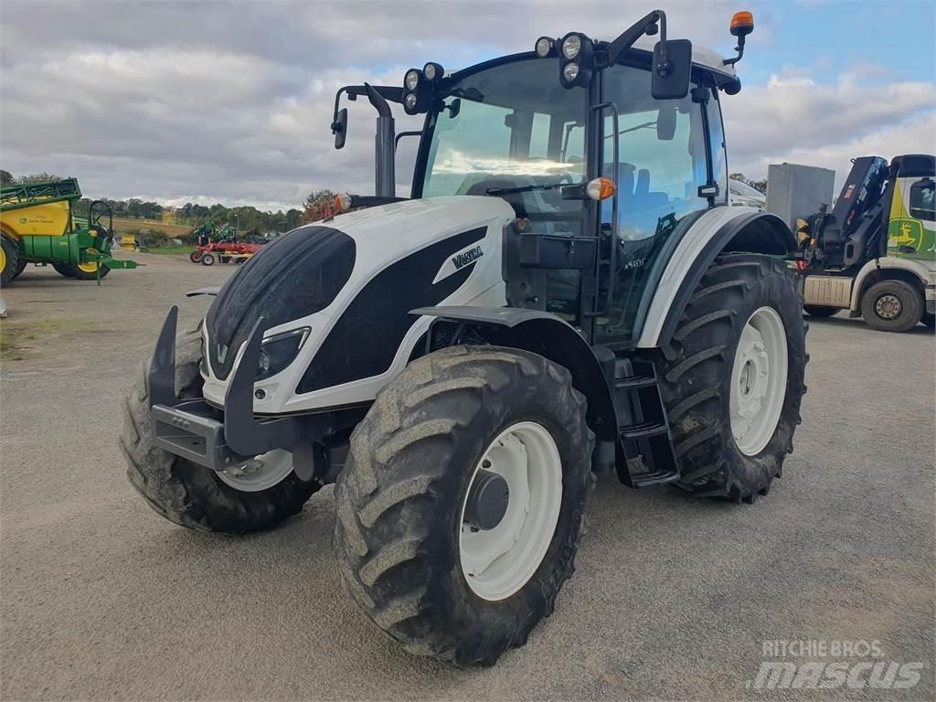 Valtra A104 Tractors