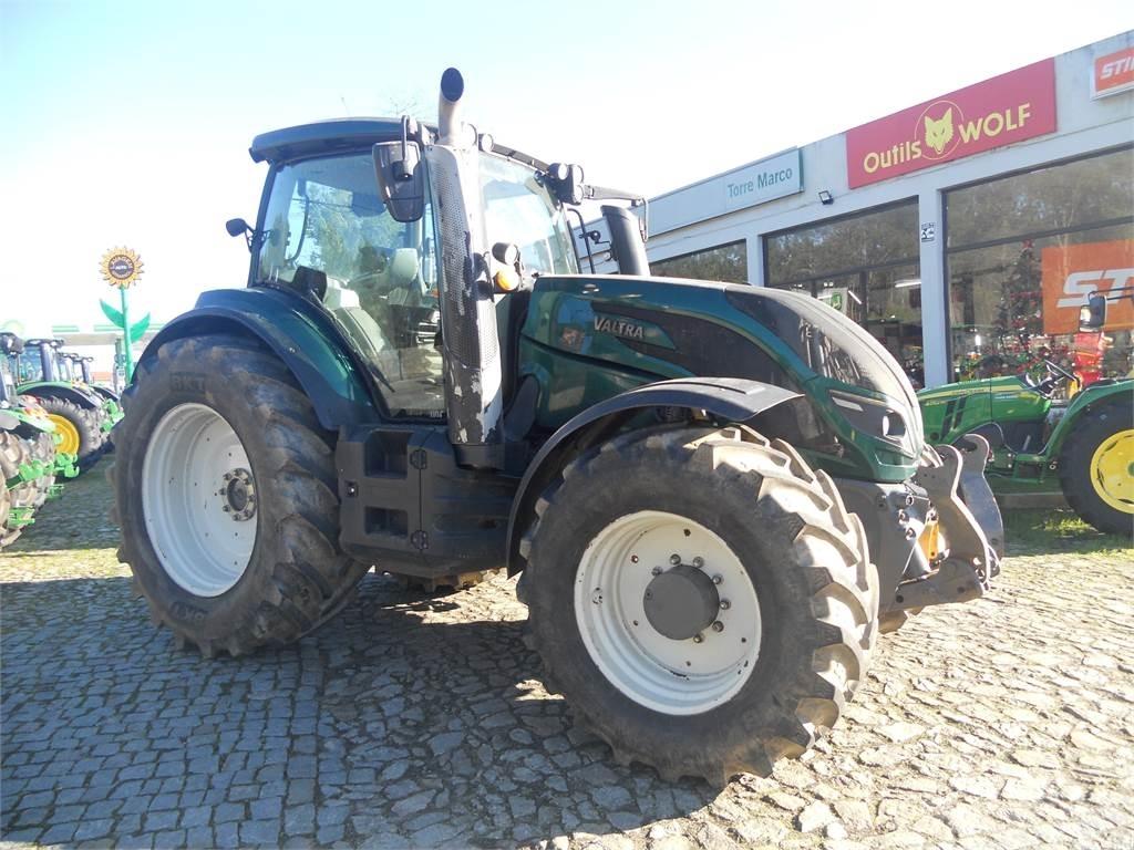Valtra T174 Tractors
