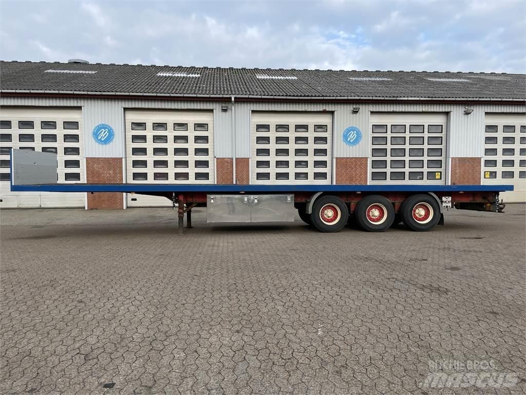 Kel-Berg  Flatbed Trailers