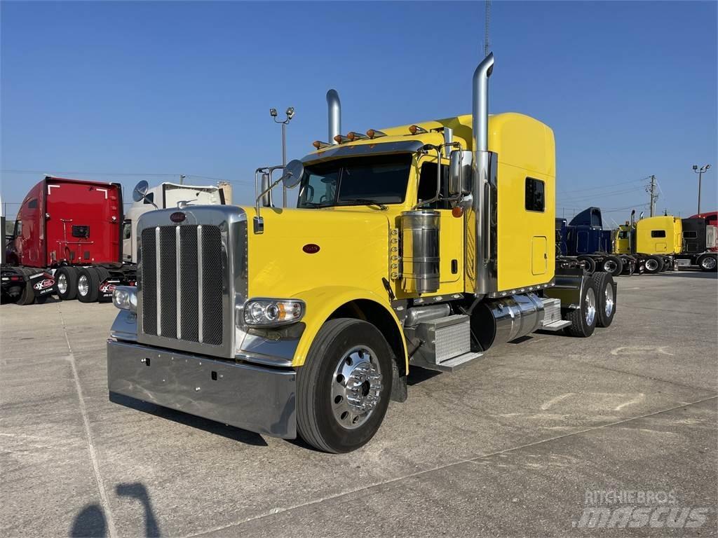 Peterbilt 389 Conventional Trucks / Tractor Trucks