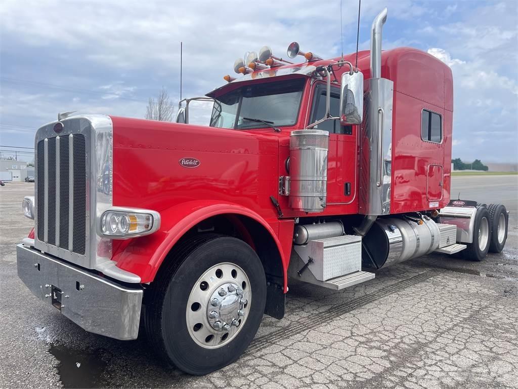 Peterbilt 389 Conventional Trucks / Tractor Trucks