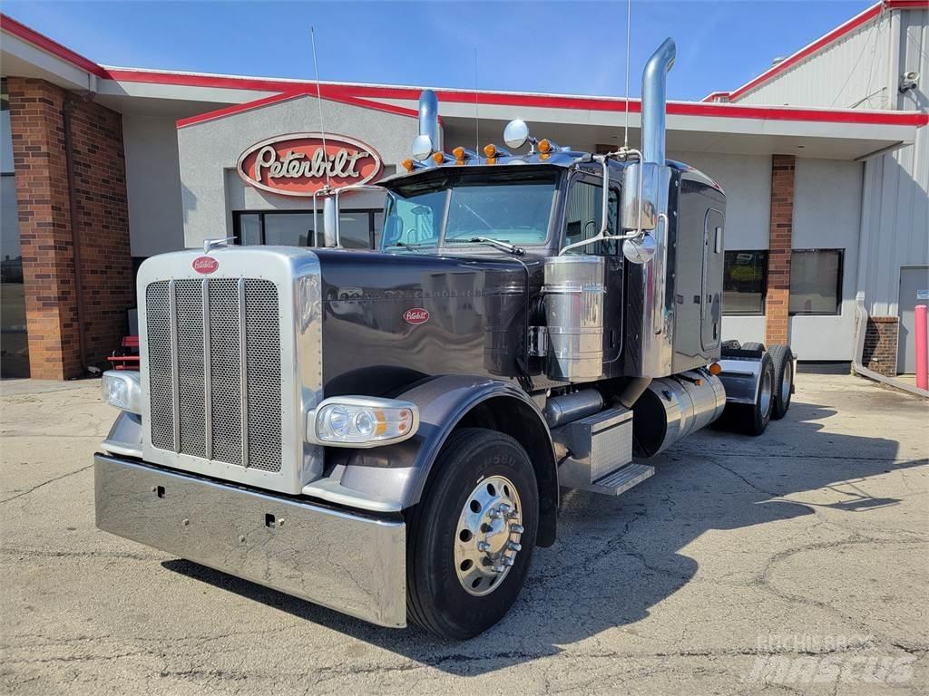 Peterbilt 389 Conventional Trucks / Tractor Trucks