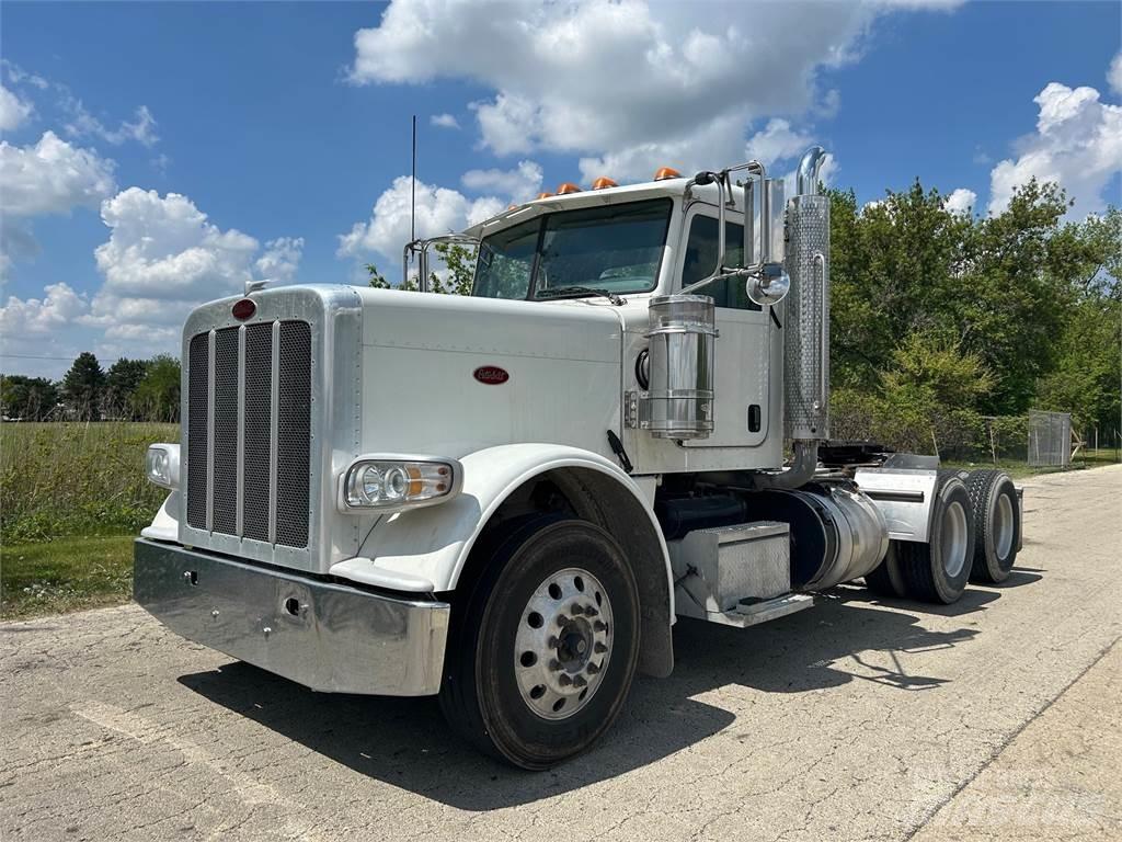 Peterbilt 389 Conventional Trucks / Tractor Trucks