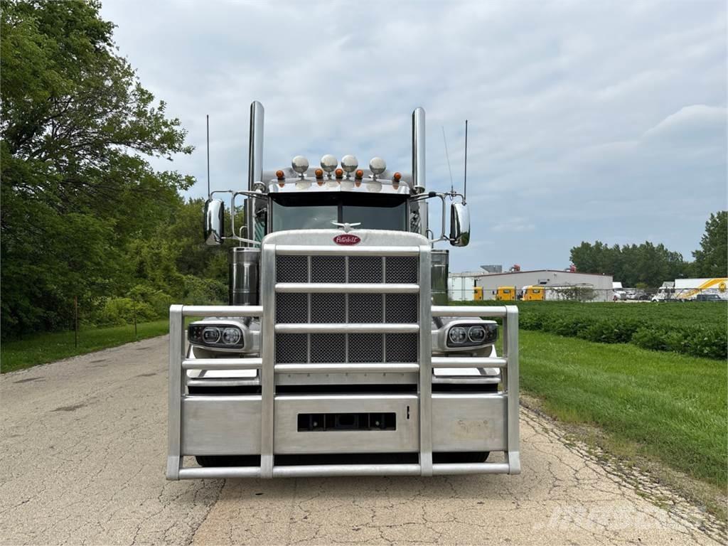 Peterbilt 389 Other Trucks