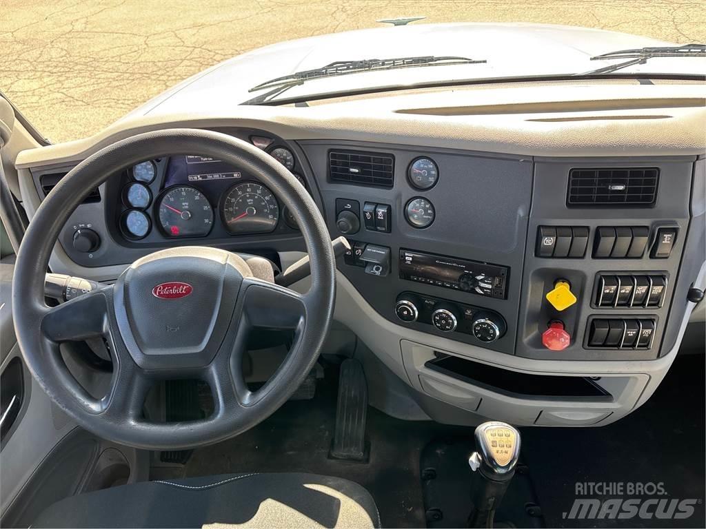 Peterbilt 567 Conventional Trucks / Tractor Trucks