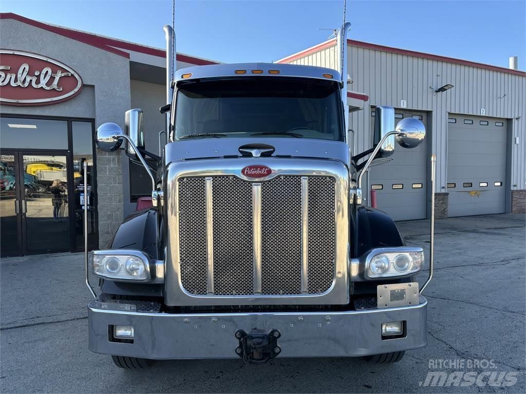 Peterbilt 567 Conventional Trucks / Tractor Trucks