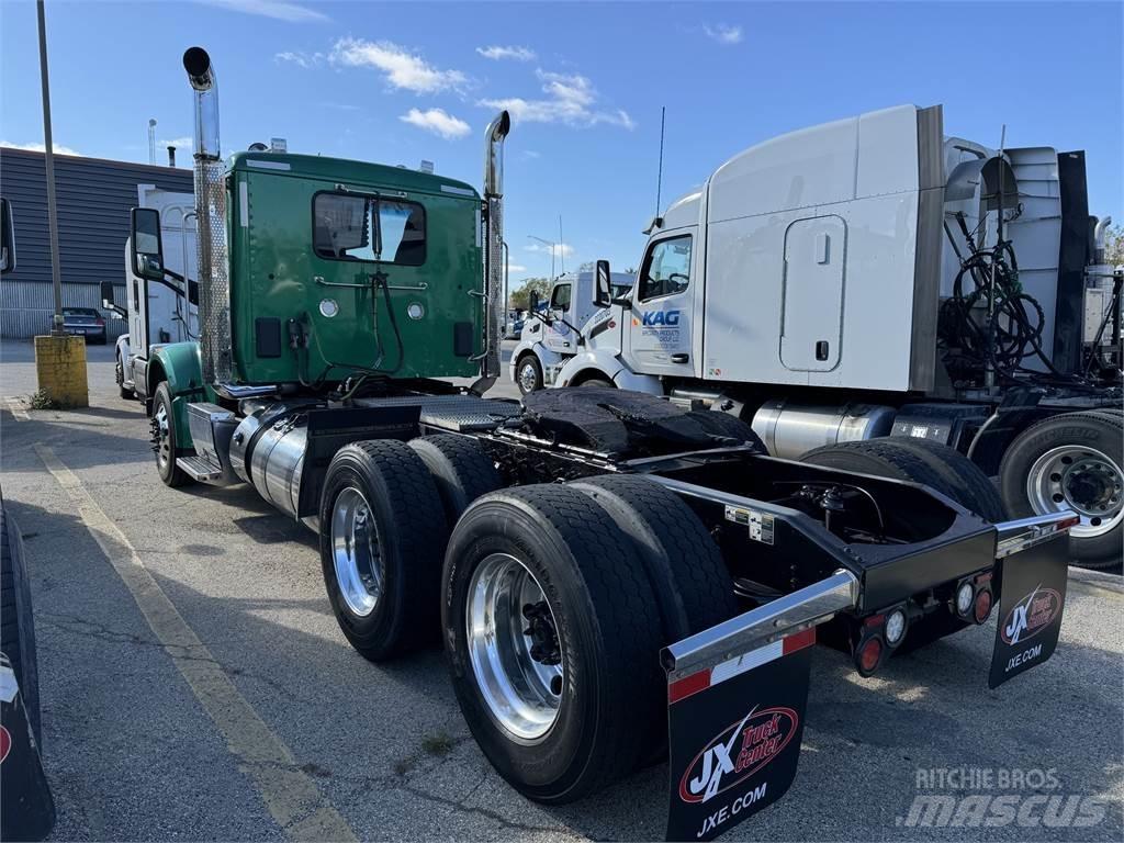 Peterbilt 567 Conventional Trucks / Tractor Trucks