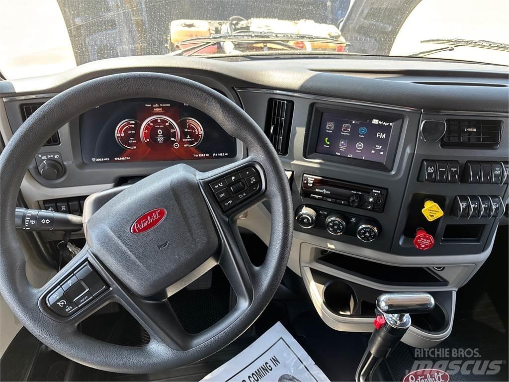 Peterbilt 567 Conventional Trucks / Tractor Trucks