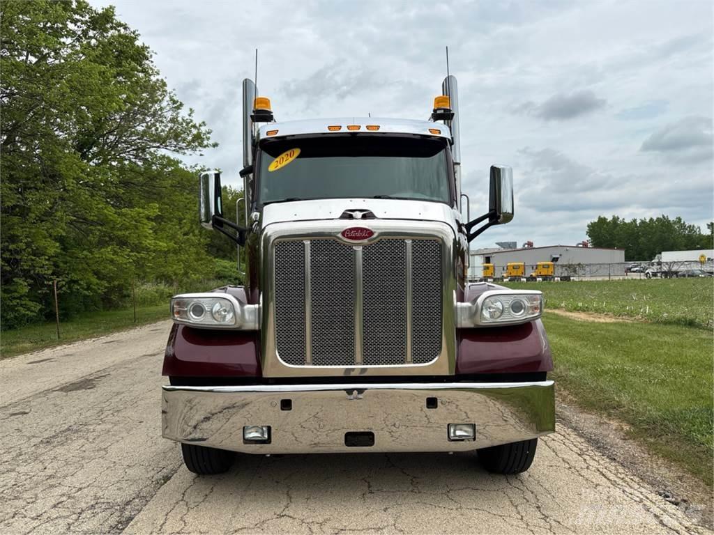 Peterbilt 567 Conventional Trucks / Tractor Trucks