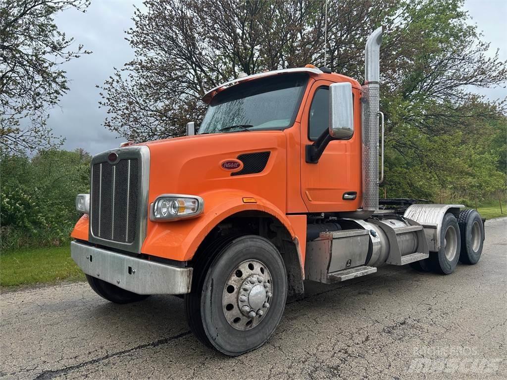Peterbilt 567 Conventional Trucks / Tractor Trucks