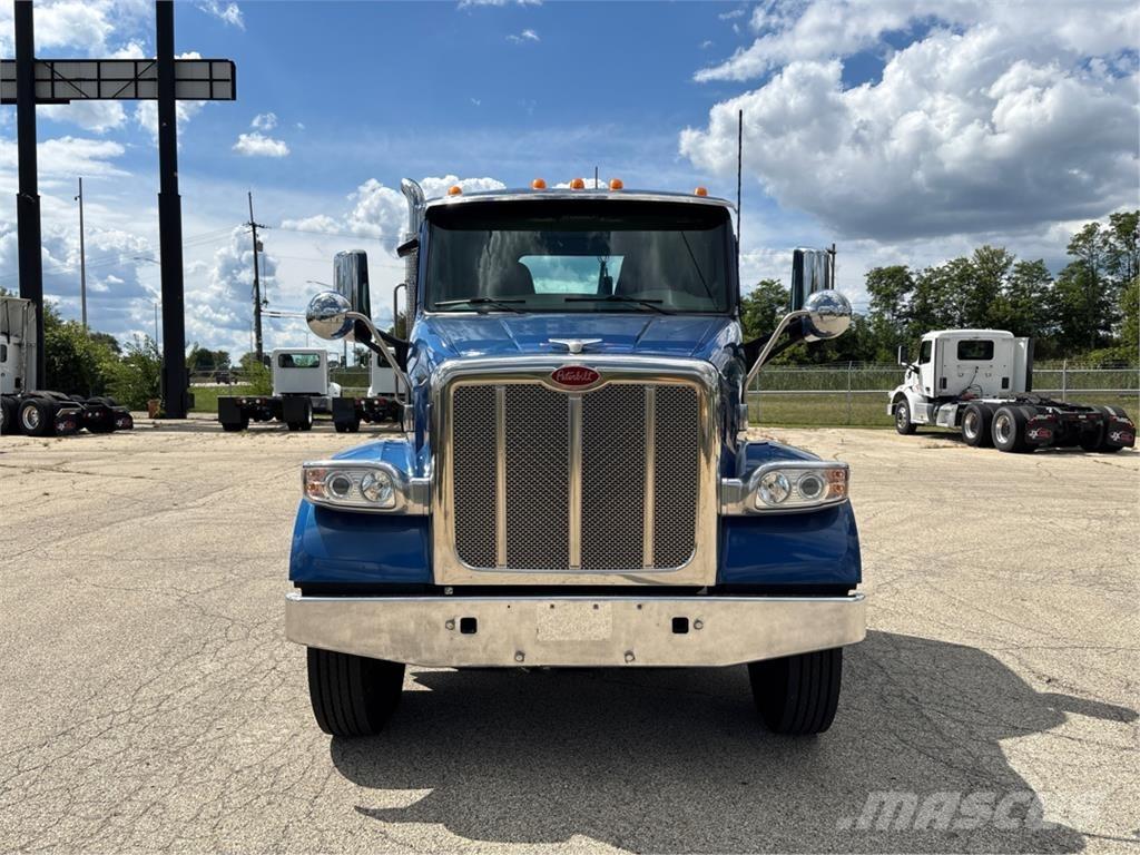Peterbilt 567 Other Trucks