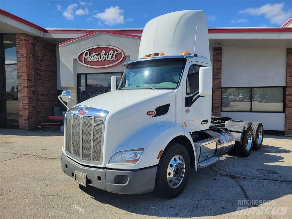 Peterbilt 579 Conventional Trucks / Tractor Trucks