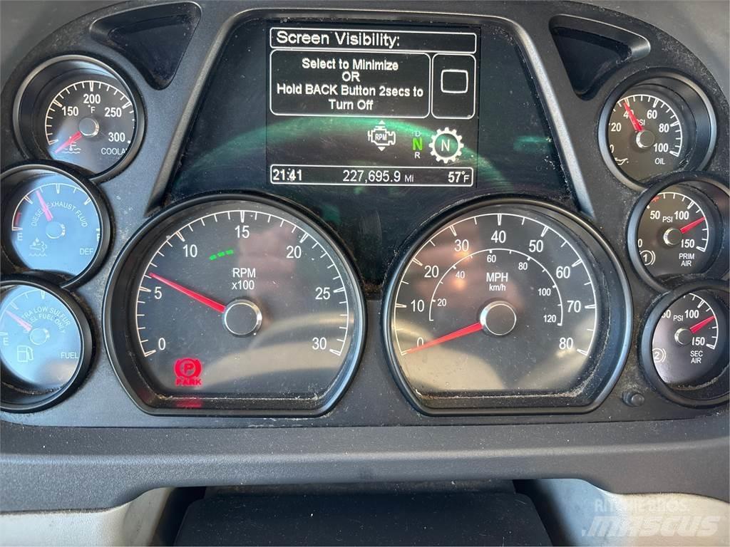 Peterbilt 579 Conventional Trucks / Tractor Trucks